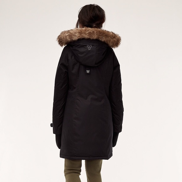 Aritzia TNA Avoriaz Parka - Picture 4 of 9